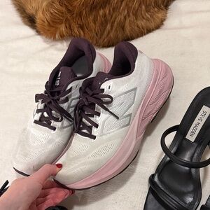 New Balance Women's White and Pink Sneakers